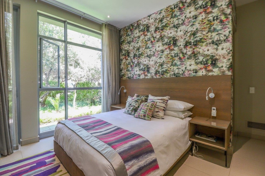 6 Bedroom Property for Sale in The Islands Estates North West